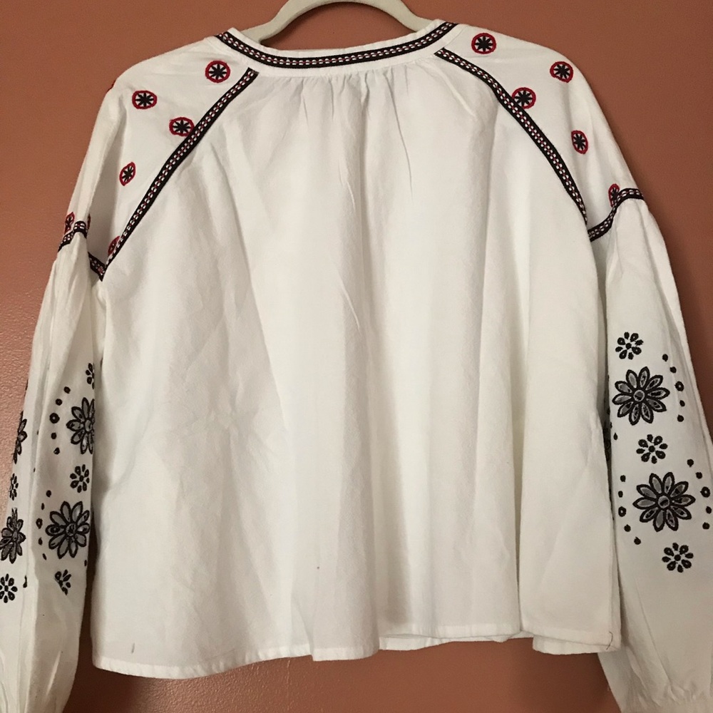 NWT ANTHRO/ RD & KOKO FROMY TIE WHITE EMBROIDERED TOP - Picture 8 of 10